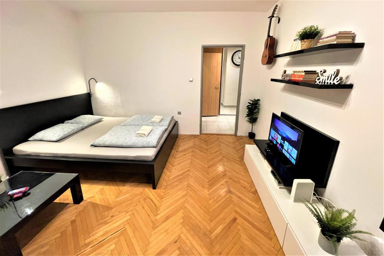 Apartment Helen - Old Town, Ac Bratislava Exteriér fotografie