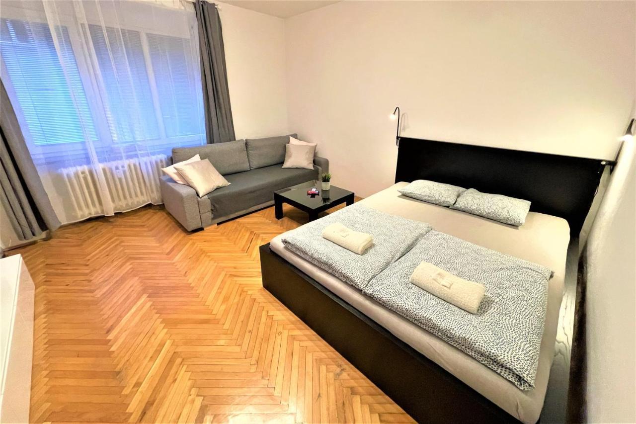 Apartment Helen - Old Town, Ac Bratislava Exteriér fotografie