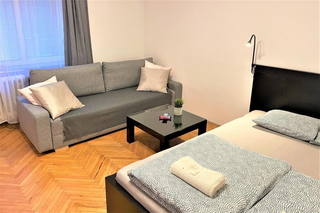 Apartment Helen - Old Town, Ac Bratislava Exteriér fotografie